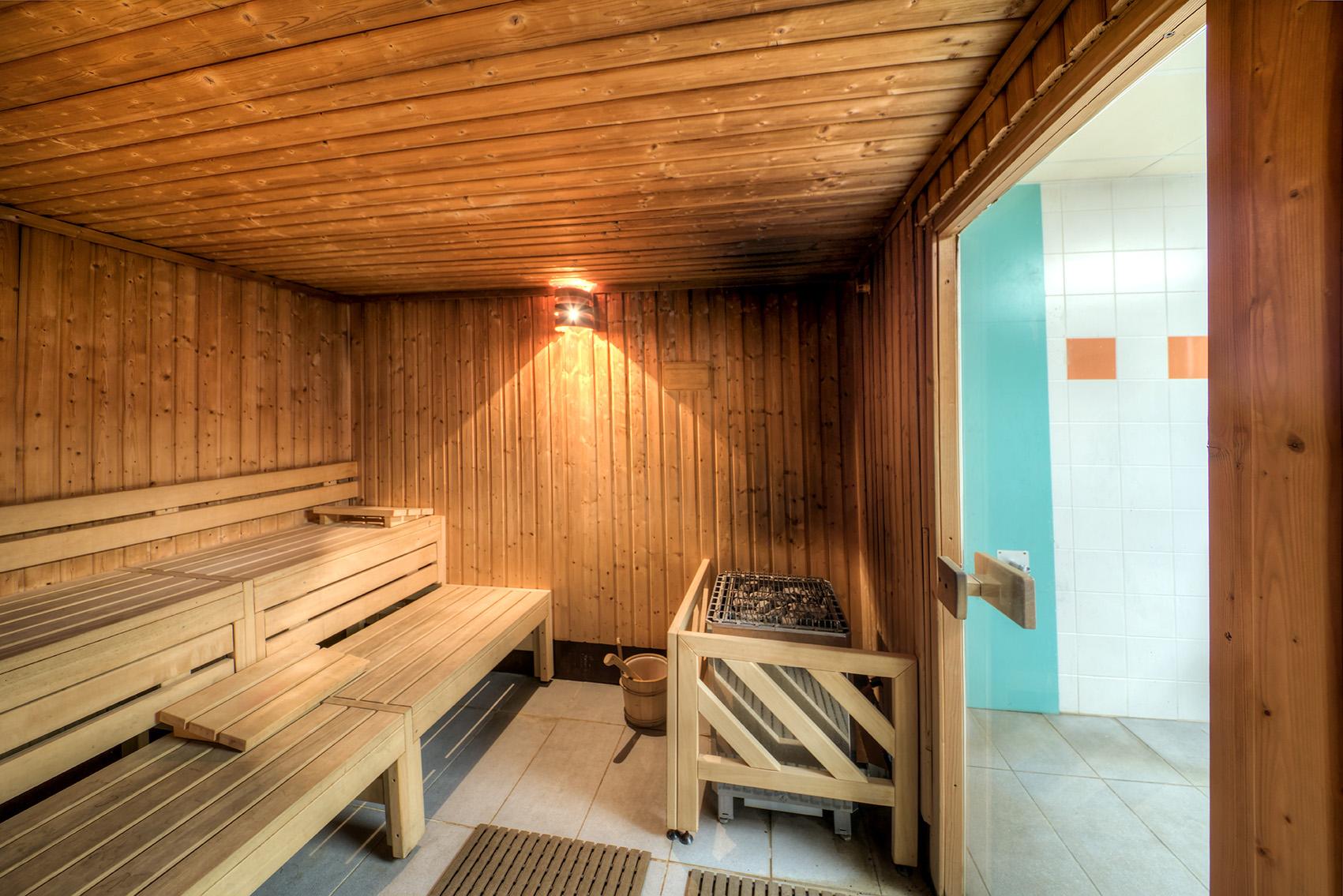 เซนิจูด โฮเทล แอนด์ เรสซิเดนซ์ ลาคาเซีย Aparthotel ลูร์ด ภายนอก รูปภาพ