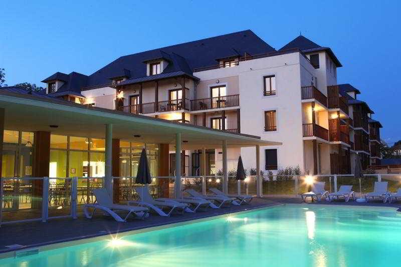 เซนิจูด โฮเทล แอนด์ เรสซิเดนซ์ ลาคาเซีย Aparthotel ลูร์ด ภายนอก รูปภาพ